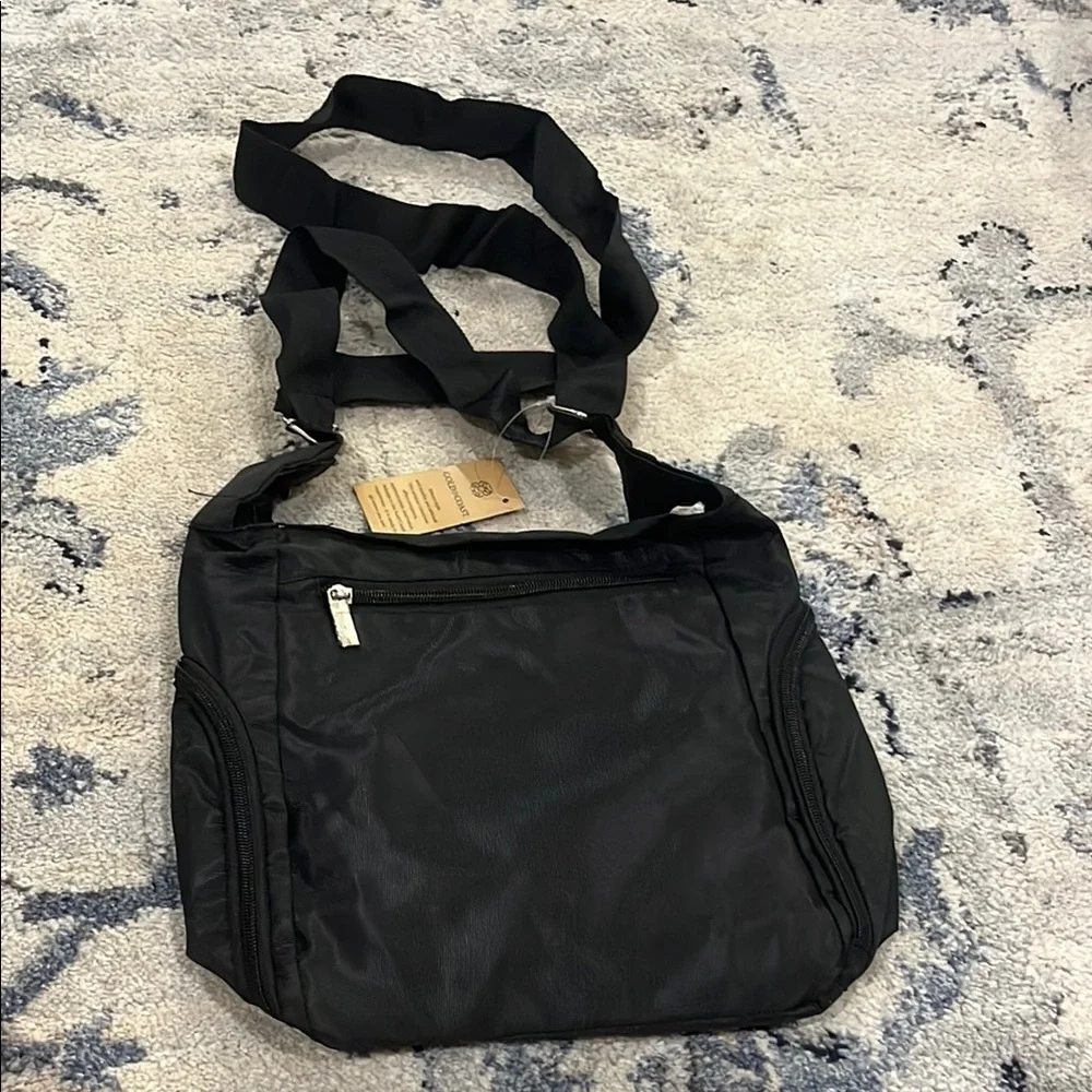 Black Messenger Bag with Adjustable Strap and Durable Fabric